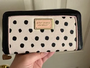 Betsey Johnson Wallet thumbnail 1