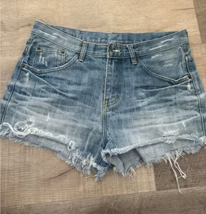 Wednesday Vintage Style Distressed‎ Cut-Off Denim Shorts - Size L thumbnail 1