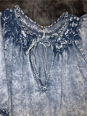 Free People Ainsley Denim Top in Indigo Wash Size Large thumbnail 15