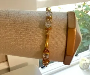 LIA Sophia Gold Tone Bracelet 10 Cubic Zirconia Stones‎ Very Sparkly! thumbnail 1