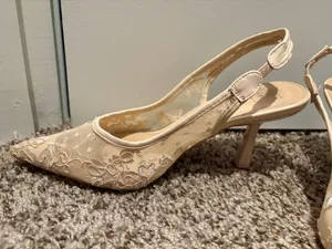 Heels Tan Size 8 thumbnail 2