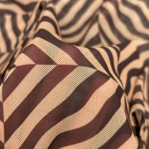 Women’s Zara Brown Patterned Shirt‎ medium thumbnail 5