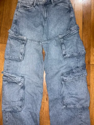 garage women’s baggy cargo jeans thumbnail 2
