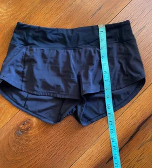 Lululemon Shorts thumbnail 3