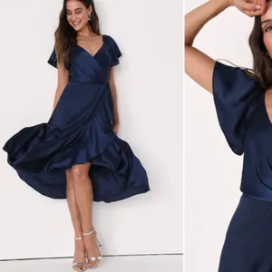 LULU's Sexy Flowy Wedding Bridesmaid Romantic Bohemian Wrap Midi Dress NWOT thumbnail 2