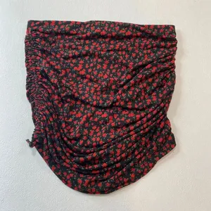 Windsor Ruched Floral Mini Skirt Black Red Rose Print Size Large thumbnail 3