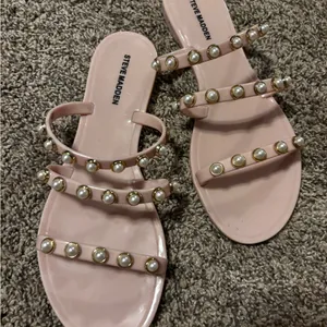 Steve Madden Pink & Pearl Strappy Slip on Sandals thumbnail 2