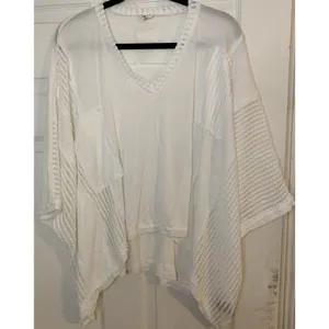 Pol  Top Oversized Women’s multi texture White Sz M thumbnail 2