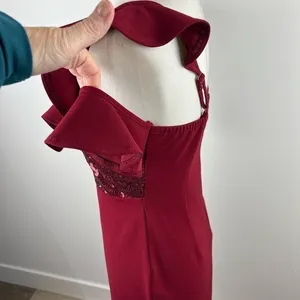 NaaNaa Burgundy Sequin Ruffle Off Shoulder Bodycon Mini Dress Size 10 thumbnail 13