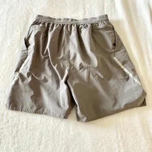 Nike‎ Dri-FIT Running Shorts Womens Size M Gray Athletic Gym Workout Polyester thumbnail 5