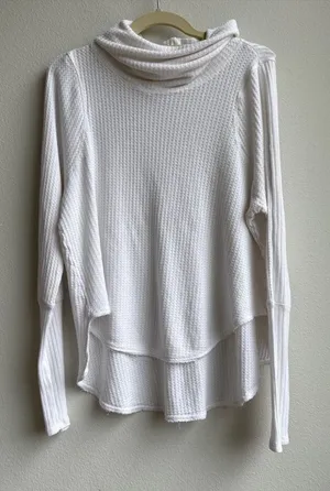 We the free‎ thermal top small thumbnail 1
