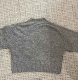 Garage grey mock-neck cropped knit sweater thumbnail 3