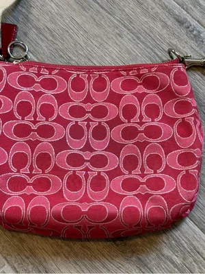 Coach Vintage Y2K Poppy Hot Pink Crossbody Purse thumbnail 9