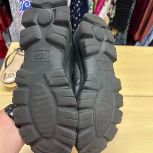 UGG Puff Momma Lakes and Lights Winter Sneaker Ankle Boots Size 9 EUC thumbnail 7