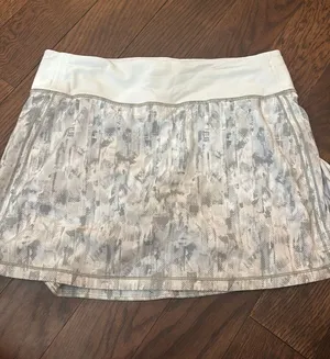 Lululemon Skirt thumbnail 1