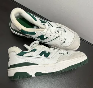 Sneakers size 7 new balance thumbnail 1