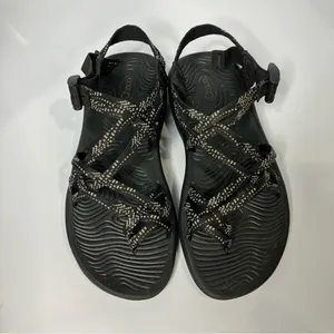 Chacos Zvolv x‎ 2 sandals black & white size 9 thumbnail 3