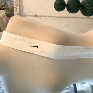 Nike headband thumbnail 2