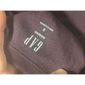 Gap Modern Crewneck Cardigan Burgundy Maroon Slim Fit Small NWOT thumbnail 8