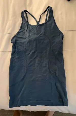 NWOT Lululemon Tank 4 thumbnail 1