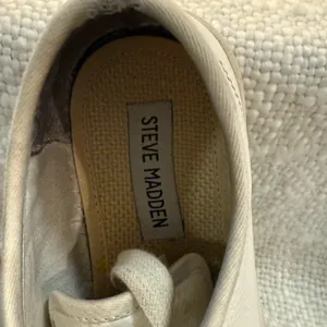 Steve Madden Classic White Sneakers thumbnail 6