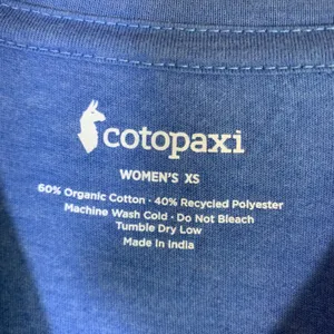 Cotopaxi Womens XS Blue Llama Topo Graphic T-Shirt Organic Cotton Blend thumbnail 2