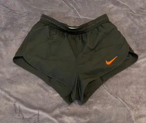 Nike Running Shorts thumbnail 1