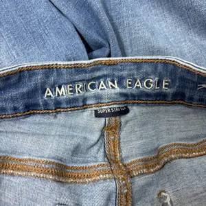 American Eagle‎ Outfitters Ripped Blue Skinny Jeans size 8 Regular thumbnail 9