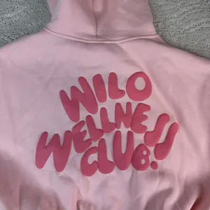 Women's Wilo The Label Wellness Club Crop Zip Hoodie Pink Size Small thumbnail 7