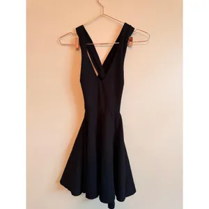 Lulus Skater Dress‎ Women XS Black Crisscross Back V-Neck Mini DD2733 Cocktail thumbnail 4