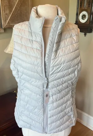Water Resistant Zip Up Champagne Vest New thumbnail 1
