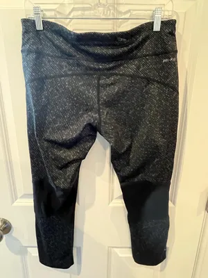 Nike Running Dri-Fit Capri Athletic Leggings Size Large  thumbnail 7