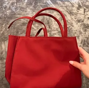 Elegant Red Handbag thumbnail 1