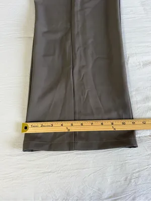 High-Rise Wide-Leg Pants‎ in Olive Green thumbnail 6