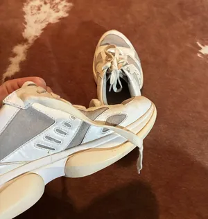 Tory Burch Sport tennis shoes size 7 Older style but they remind me of a newer style shoe thumbnail 7