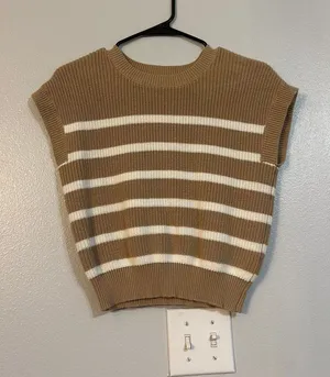 Moon & Maddison Stripped Knitted Shortsleeved Sweater thumbnail 1