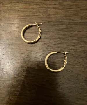 Classic Gold Round Hoop Earrings thumbnail 3