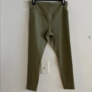Athleta Elation Rib Tight 7/8 Leggings Ankle Size Large Women’s Sage Green thumbnail 7