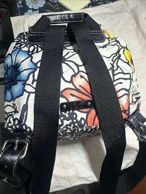 Nine West backpack style purse Excellent condition. thumbnail 3