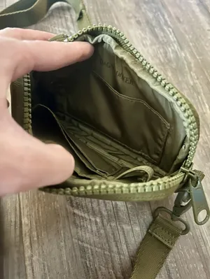 Dagne Dover Mara Neoprene Phone Sling/Crossbody Dark Moss/Olive Excellent Cond. thumbnail 5