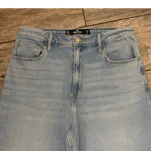 Hollister Ultra High-Rise‎ Dad Jeans Light Wash Stretch Split Hem Size 11 30x31 thumbnail 8