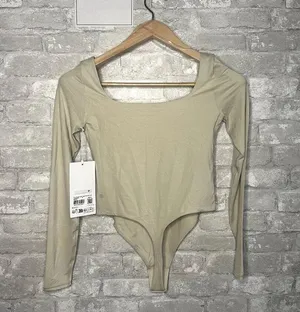Lululemon Nulu Square Neck Long Sleeve Bodysuit Thong Cut NWT Size Small (MOVT) thumbnail 7