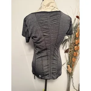 Lululemon short-sleeved running Reversible shirt Grey/Neckline unique pattern 8‎ thumbnail 4