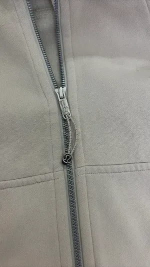Lululemon Scuba thumbnail 4