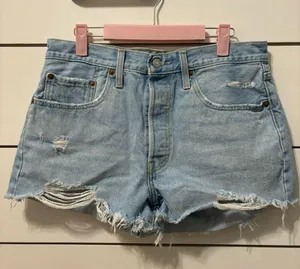 Levi’s 501 Denim Shorts thumbnail 2