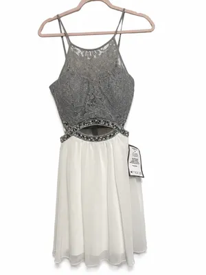 Speechless NWT White Silver Lace Cutout Beaded Homecoming Dress Size 11 thumbnail 4