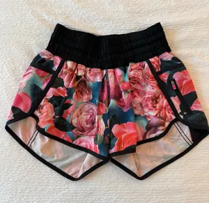 Lululemon Shorts thumbnail 1
