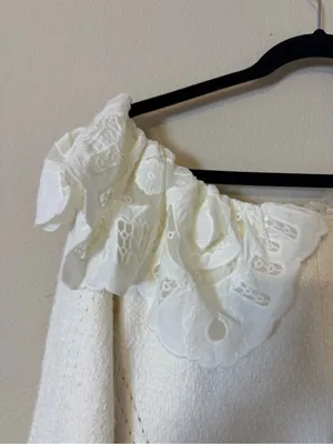 Maeve‎ Anthropologie Lace Collar Off Shoulder Cardigan Sweater Ivory Size Medium thumbnail 5