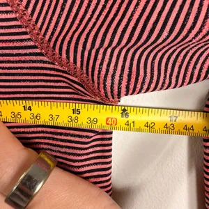 Lululemon Swiftly Tech Long Sleeve 2.0 Race Length Crew Striped Top Sz Medium thumbnail 8