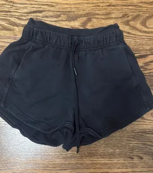 Lululemon Shorts thumbnail 1